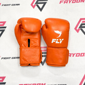 Nouveaux gants de boxe personnalisés en cuir de vachette véritable jaune avec fermeture à boucle, pour hommes, logo personnalisé, gants MMA en vente - Product Image 2