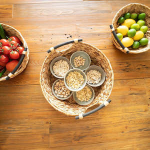 Cesta de Regalo Moderna y Ecológica de Ratán Natural o Cesta Redonda Tejida para Frutas o Pan con Asas para Almacenamiento - Product Image 2