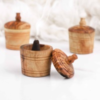 Pot en bois d'olivier |   Accessoires de cuisine et de table tunisiens |   Marque privée |   Gravure de logo personnalisée