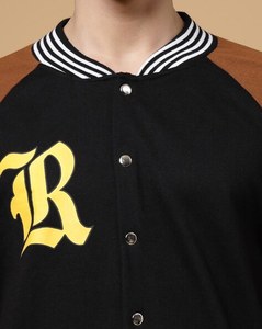 เสื้อแจ็คเก็ต Letterman แบบวินเทจสำหรับผู้ชาย  ผ้าฝ้ายฟลีซพิมพ์ลายสกรีนด้วยผ้าไหม  ออกแบบใหม่  ระบายอากาศได้ดี เป็นมิตรกับสิ่งแวดล้อม เหมาะสำหรับฤดูหนาว - Product Image 4
