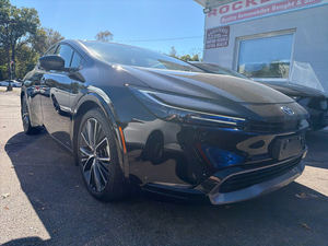 2023 USADO To-yo-ta Pri_us XLE AWD - Product Image 6