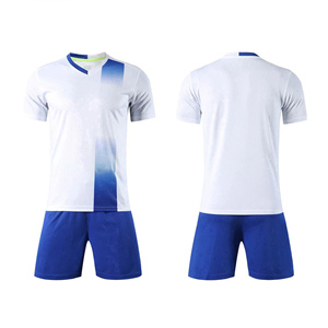 เสื้อฟุตบอลขายส่งปี 2025 ชุดทีมฟุตบอล ชุดยูนิฟอร์มสโมสร พิมพ์โลโก้ตามสั่ง ระบายอากาศได้ดี แห้งเร็ว ชุดกีฬาสำหรับทุกเพศ - Product Image 5