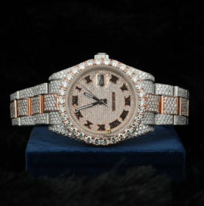 Shiny Lab Grown Round Brilliant Cut Vvs Clarity Diamond Iced Out Hip Hop Reloj de pulsera con esfera personalizada para hombres - Product Image 1