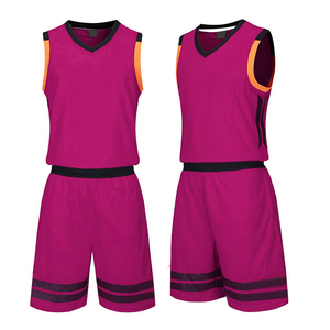 Uniforme de basket-ball personnalisé pour les jeunes vêtements de sport en polyester BSCI avec uniforme de sport d'équipe personnalisé imprimé - Product Image 3