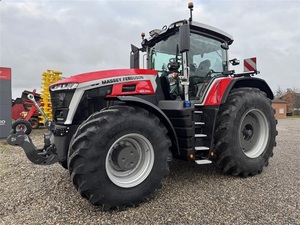 Compre Tractor Agrícola Massey Ferguson 5711 con Bomba PLC 4WD y Transmisión por Engranajes, Uso Agrícola, Entrega Rápida y Opciones de Venta al Por Mayor - Product Image 3