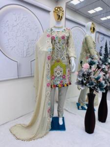 Salwar Kameez pakistanais classique avec élégant avec vrai miroir pour l'été disponible aux prix de gros de l'Inde - Product Image 3