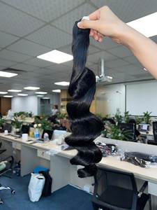 มัดผมคนจากกัมพูชามัดผมดิบแบบ12A ลอนหลวมธรรมชาติแท้ - Product Image 3