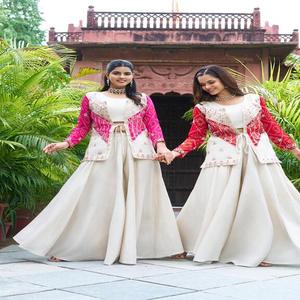 Conjunto de diseñador Koti Palazzo para mujer Pure Cosmos Simar con bordado de cordones pesados, detalle de Latkan y Choli completamente cosido - Product Image 4