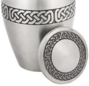 Brass Pet Cremation <b>Urns</b> Funeral <b>Urns</b> <b>For</b> Cat and <b>Dog</b> <b>Ashes</b> Burial <b>Urns</b> - Product Image 6