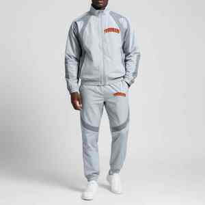 Chaqueta Cortavientos con Capucha Personalizada de Primera Calidad para Hombre, Ropa Deportiva Urbana, 100% Algodón, Diseño Sólido Informal de Invierno - Product Image 1