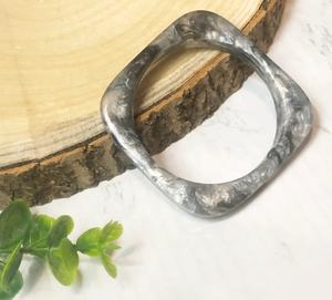 Juego de Brazaletes Geométricos de Resina Hechos a Mano, Accesorios de Joyería de Moda Coloridos para Mujer, Pulseras Acrílicas Gruesas de Moda - Product Image 3