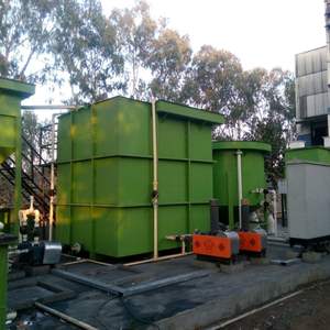 Station d'épuration des eaux usées à usage intensif 12 KLD conteneurisée Plug and Play semi-automatique Technologie MBR Acier doux pour l'industrie - Product Image 1