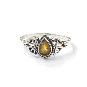 Bague tendance en citrine (1,6 gramme) en alliage plaqué or avec sertissage clos, cadeau idéal pour les bagues en moissanite élégantes - Product Image 1