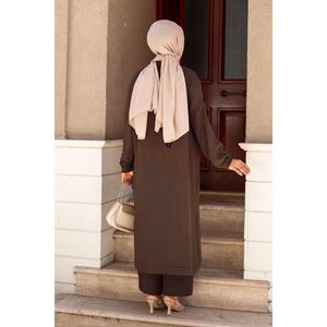 Aerobin Hijab Modest Sets Ensemble 2 pièces marron à col boutonné - Product Image 3