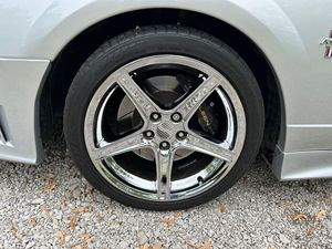 Ford Mustang Saleen S281 Supercharged Coupé d'occasion 2000 en excellent état, prêt à être expédié - Product Image 6