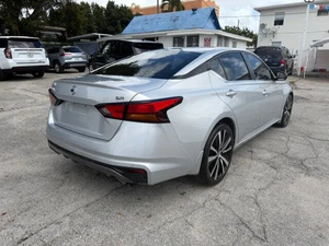 Nissan Altima 2.5 S-R FWD 2020 - Product Image 3