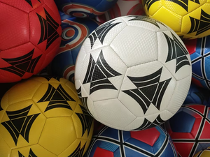 Taille 4 & 5 Professional Indoor Manchester Football. - Product Image 5