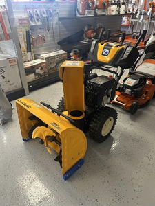 Venta al por Mayor de Quitanieves Cub Cadet 3X de 26 Pulgadas de Alta Resistencia con Arranque Eléctrico y Empuñaduras Calefactables |   Sopladores de nieve para quitar la nieve - Product Image 2
