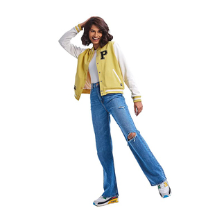 Veste universitaire en laine 100% personnalisable pour dames, fourniture en gros de broderie en coton teint avec un patch en chenille - Product Image 3