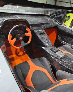 NUEVO Scooter Acuático Lamborghini Personalizado para Uso en el Mar - Diseño Inspirado en la Diversión y el Entretenimiento - Product Image 3