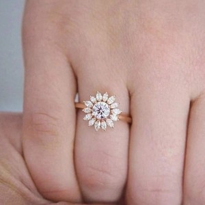 Anillo de compromiso de oro macizo de 14K VVS Moissanite para mujer, Diamante de corte Marquesa Original con certificado IGI, forma de flor de boda - Product Image 6