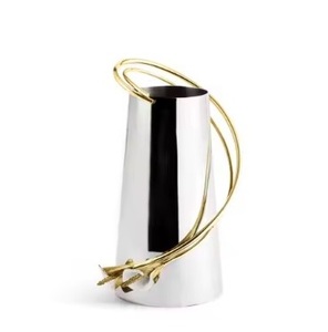 Vase à fleurs avec un design de luxe et un grand vase à fleurs décoratif coloré de luxe à un prix abordable Meilleure vente - Product Image 4