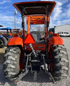 Kubota M7060 Tractor maquinaria agrícola y equipo - Product Image 6