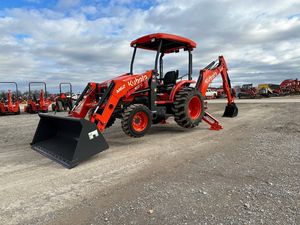 รถแทรกเตอร์คูโบต้ารุ่นใหม่ M62 TLB พร้อมหัวตักและหัวขุด - Product Image 3