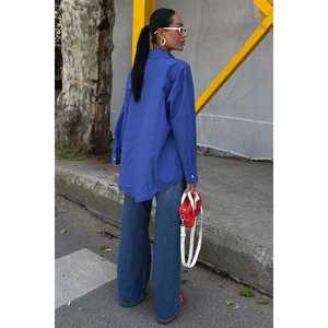 เสื้อเชิ้ตผ้าป๊อปลินทรงโอเวอร์ไซส์คลาสสิก 3421 ดีไซน์เรียบง่ายทันสมัย - Product Image 5