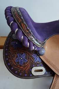 Selle de cheval de course à barils de style western, confortable, de haute qualité, en cuir, élégante, pour l'équitation, design personnalisable - Product Image 4