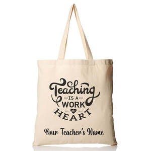 Bolsa de Tela de Algodón Personalizable con la Frase 'La Enseñanza es una Obra del Corazón' para Maestros - Product Image 3