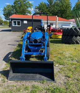 Tractor de Ruedas Azul LS MT225E de 25 HP, Mini Tractor Agrícola Compacto, Retroexcavadora Utilitaria de 2500 kg para Trabajos en Campos y Jardines - Product Image 1