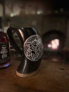 Fabricante Cuerno pulido Tazas para beber Acabado natural con diseño de cuerno Mejor precio - Product Image 3