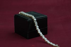 Stylish lab grown diamond moissanite pear bracelet customizable carat vs1 <b>gold</b> <b>rose</b> <b>gold</b> silver lightweight oem low moq b2b - Product Image 4