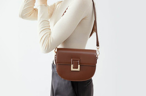 กระเป๋าสะพายข้างผู้หญิงแบรนด์ดัง ดีไซน์เนอร์ออกแบบเอง กระเป๋าหนังทรงอานม้า กระเป๋าถือแบบสะพายข้าง - Product Image 5