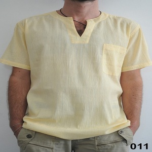 Tunique à manches courtes en coton orange clair fabriquée à la main pour hommes, vêtements décontractés ethniques respirants, rehaussez votre garde-robe décontractée avec ce - Product Image 4