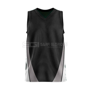 Uniforme de baloncesto para hombre hecho con tela transpirable de secado rápido diseñado para proporcionar comodidad y movimiento flexible en cada partido - Product Image 3