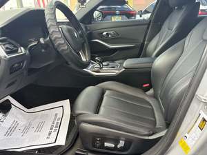 BMW Serie 3 330i Sedán RWD 2020, Listo para Enviar - Product Image 2