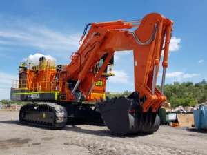 Excavatrice sur chenilles Hitachi PC200 d'occasion en gros, mini, petite, 220, 38 tonnes, moteur Kawasaki, engrenage, roulement, pompe, moteur, godet de 0,2 m - Product Image 2