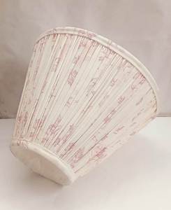 Abat-jour cylindriques en tissu de lin faits à la main, design moderne et luxueux, construction robuste pour une décoration hôtelière écologique - Product Image 3