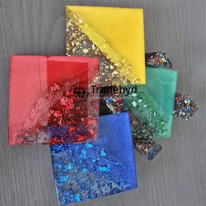 Ensemble de dessous-de-verre carrés de luxe en bois et résine, faits à la main, multi-usages, pour la décoration de la maison, Tradebyd - Product Image 1