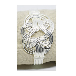 2026 Joyería femenina europea, brazalete ancho de plata con cuentas de latón negro, hecho a mano en India, para fiesta, de moda - Product Image 1