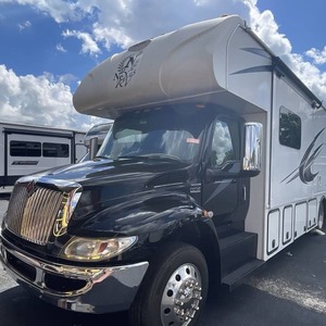 Vendeur vérifié pour moto d'occasion 2021 N-e-x-u-s Rv T-r-i-u-m-p-h S-u-p-e-r C 33TSC prête pour le voyage - Product Image 1