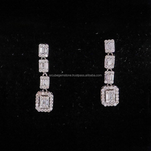 Pendientes hechos a mano de Plata de Ley 925 con diamantes de moissanita de claridad Vvs elección perfecta para mejorar la belleza de las mujeres - Product Image 2