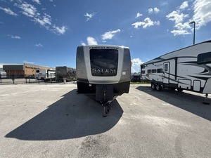 Remolque Usado F-o-r-e-s-t R-i-v-e-r Salem Hemisphere 273RL 2025, Listo para la Venta - Product Image 3