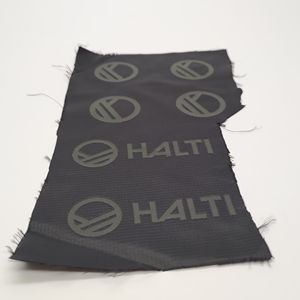 Étiquette de transfert de chaleur réfléchissante personnalisée de bonne qualité étiquette argentée de timbre à chaud étiquette extérieure de marque de fer lavable résistante à l'eau - Product Image 5