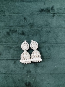 Boucles d'oreilles lustre traditionnel indien Vintage de luxe Zircon plaqué rhodium laiton et argent déclaration femmes - Product Image 2