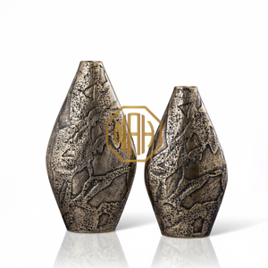 Vase à fleurs en métal coulé en aluminium antique, poli argenté, accent design pour les hôtels, export en gros d'usine - Product Image 3