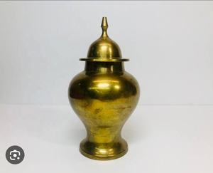 Nuevo diseño de alineación chapado en oro con esmalte verde acabado mango de diseño de bambú bandeja artesanal de fundición de metal de aluminio - Product Image 6