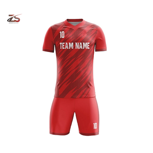 Uniforme de fútbol transpirable de alta calidad al por mayor, uniforme de ropa de fútbol de equipo de diseño personalizado fabricado en Pakistán - Product Image 5